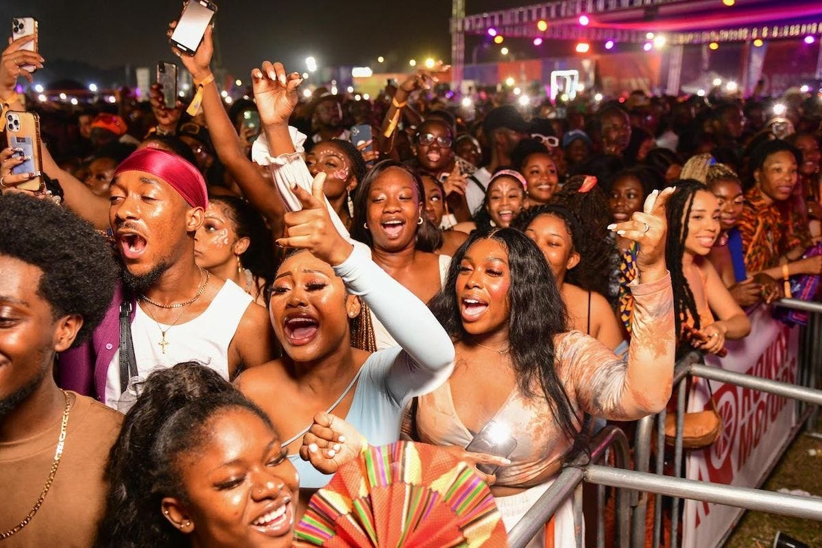 Le « Detty December », fête de la diaspora ou fardeau pour les locaux ?